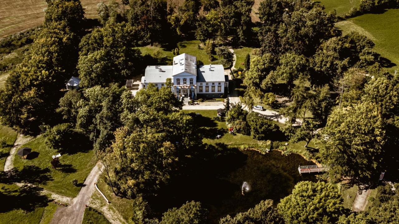 Vila Dwór Podstolice Exteriér fotografie